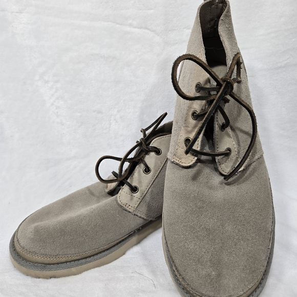 UGG Men's Gray Chukka Boots